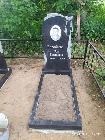 Памятник надгробный AM1757